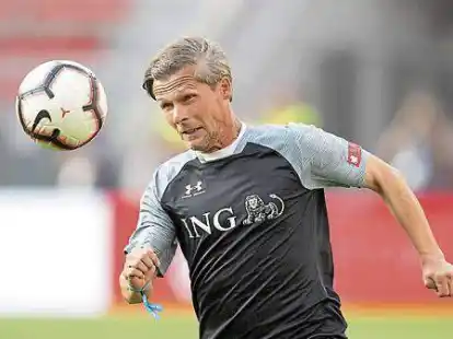 53 Jahre, 24 L&auml;nderspiele, 324 Bundesliga-Eins&auml;tze: Dariusz Wosz bei einem Benefiz-Auftritt im Juli 2019