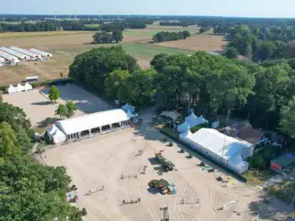 Auf der wundersch&ouml;nen Anlage in Klein Roscharden findet bis zum Sonntag das CSI-Springturnier statt