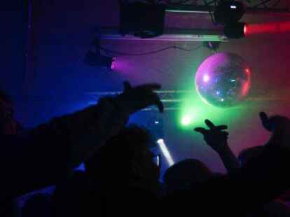 Im Landkreis Leer fahren jetzt nach den Sommerferien alle &bdquo;Nachteulen&ldquo; wieder.