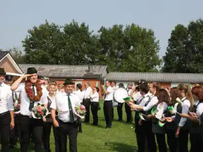 Gro&szlig; gefeiert wurde zuletzt 2019: Das damalige K&ouml;nigshaus nach der Proklamation.