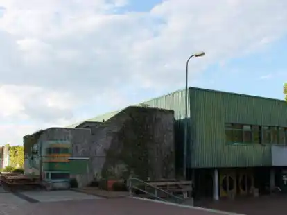Die Mehrzweckhalle am Huder Bach.