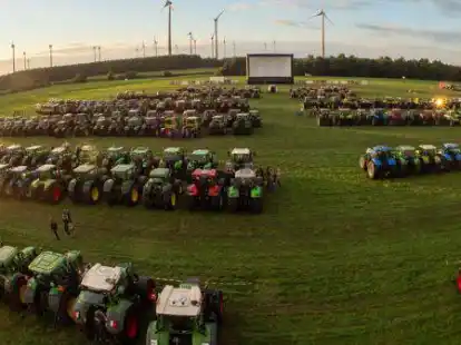 Nach zweij&auml;hriger Pause gibt es am Samstag wieder ein Treckerkino im Saterland.
