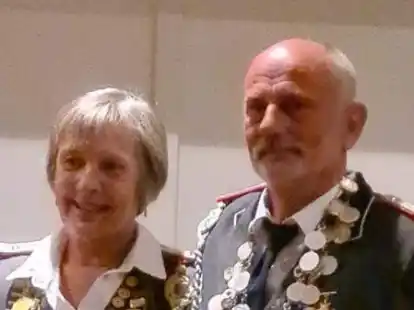 Neues K&ouml;nigspaar: Anke Rehberg und Peter Hermann nach der Proklamation.