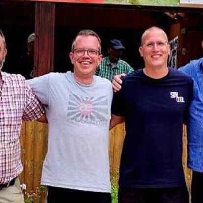 Die strahlenden Sieger der P&eacute;tanque-Vereinsmeisterschaft (von links): Cengiz Khalil belegte Platz vier, Christian Meyer, der Vorjahressieger, errang diesmal Platz zwei, Sieger war Thomas Lippka und Heiko Oltmanns kam auf Platz drei.