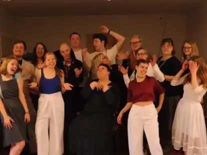 Spielfreudig: das Ensemble aus dem Jahr 2020.