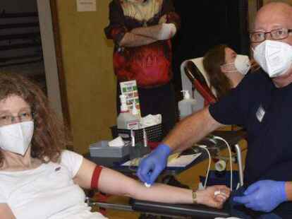 Blutspende in der Elsflether Stadthalle