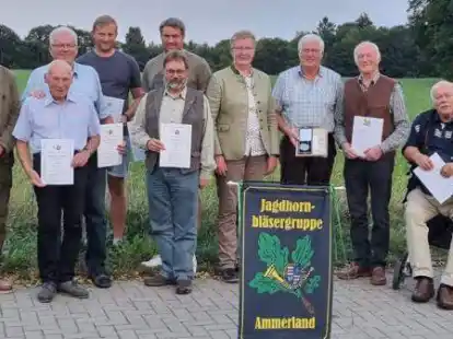 Nach zweij&auml;hriger Pause konnte sich die Jagdhornbl&auml;sergruppe wieder treffen (von links): Robert Lohkamp, Gerhard von Kaldenberg, Jan Dieter Osmers, Malte Wempen, Bernd Blum, S&ouml;nke Wempen, Sigrid T&ouml;nnies, Henning Wempen, Erich Klarmann, Wolfgang Schwitalla und Brun B&ouml;lts.