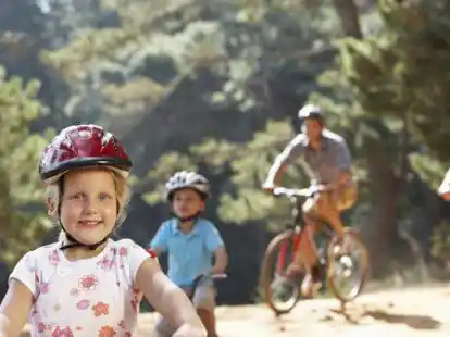 Der ADFC bietet eine sch&ouml;ne Radtour mit Kindern (Symbolbild)