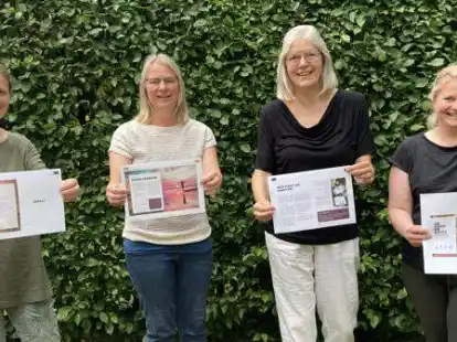 Gestalten gemeinsam den Gemeindebrief der Kirchengemeinden Sandkrug und Wardenburg (von links): Mirjam Wolf, Susanne W&ouml;hler, Hildburg Hinrichs und Jessica Ludwig.