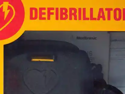 Zwei Defis sollen im S&uuml;den der Gemeinde Krummh&ouml;rn f&uuml;r mehr Sicherheit im Notfall sorgen.