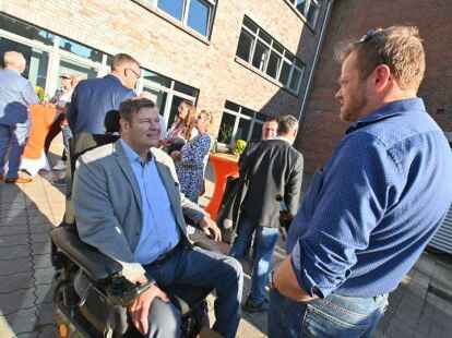 Der Einladung zum Sommerempfang im Verlagshaus der Emder Zeitung folgten zahlreiche G&auml;ste, um einen Einblick in die Arbeitsweise von Redaktion, Technik und Vermarktung zu bekommen.