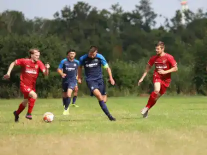 Duell zwischen Amisia Wolthusen und Gro&szlig; Midlum: Viele Spiele sind nicht zu bestreiten in der Ostfrieslandklasse A.