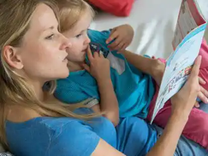 Eltern d&uuml;rfen ruhig B&uuml;cher zum Vorlesen aussuchen, die sie selbst m&ouml;gen - denn die Begeisterung steckt an.