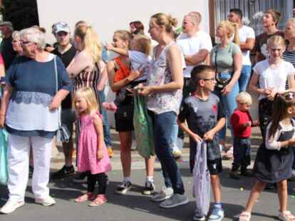 Festumzug zum 390. Ovelg&ouml;nner Pferdemarkt