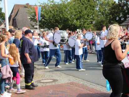 Festumzug 390. Ovelg&ouml;nner Pferdemarkt