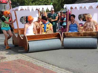 Festumzug zum 390. Ovelg&ouml;nner Pferdemarkt