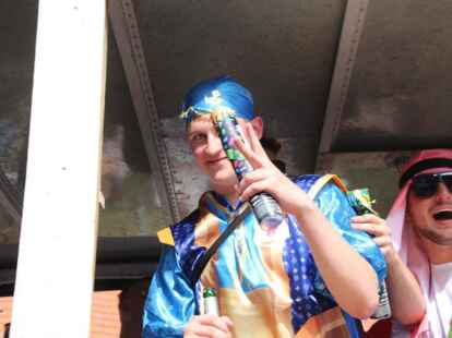 Festumzug zum 390. Ovelg&ouml;nner Pferdemarkt