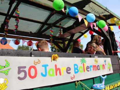 Festumzug zum 390. Ovelg&ouml;nner Pferdemarkt