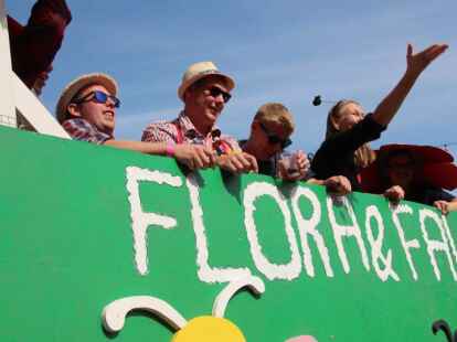 Festumzug zum 390. Ovelg&ouml;nner Pferdemarkt