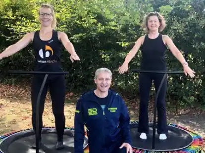 Freuen sich &uuml;ber das neue Kursangebot: Vitalzentrum-Leiterin Anskje Giertz, SVN-Gesch&auml;ftsf&uuml;hrer Tammo Seltmann und Trainerin Kerstin Eppler