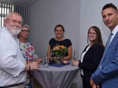 J&uuml;rgen Westerhoff, NWZ v.l., Heidi Bosse, CDU Ratsfrau, Julia Muth, Pressesprecherin Stadt WHV, Birthe Uphoff sowie Alexander Leonhardt, Wirtschaftsf&ouml;rderung WHV im Gespr&auml;ch &uuml;ber die Potenziale der Jadestadt.