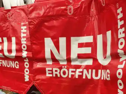 Woolworth-Neuer&ouml;ffnung in Brake