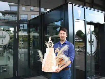 Alex Stroh hat sich mit seinem Caf&eacute; in Cloppenburg einen Traum erf&uuml;llt.