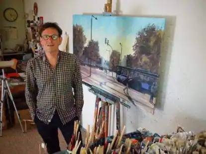 Der Zwischenahner Maler Werner Heinze im Atelier.