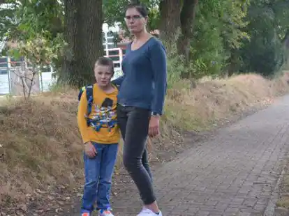 Melanie Held wurde von ihrem Sohn Aaron an der Schule &uuml;berrascht: Er erz&auml;hlte ihr, dass ihm auf dem Weg ein Wolf begegnet ist.