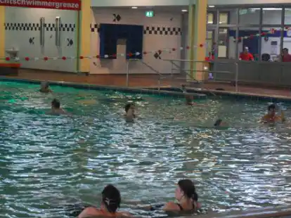 Das Gutachten einer Fachfirma liegt vor: Das Hallenwellenbad in Hooksiel ist stark sanierungsbed&uuml;rftig.