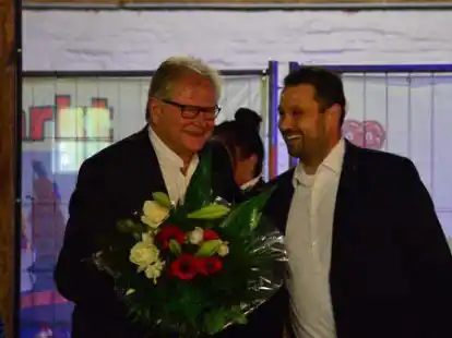 Er geht mit einem Lachen im Gesicht: 35 Jahre lang war Heiner Lauxtermann an der Spitze der Gemeinde Zetel.