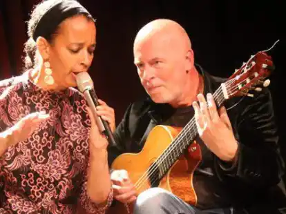 Constanze Friend und Thomas Fellow bescherten dem Jahnhallen-Publikum einen zauberhaften Konzertabend.