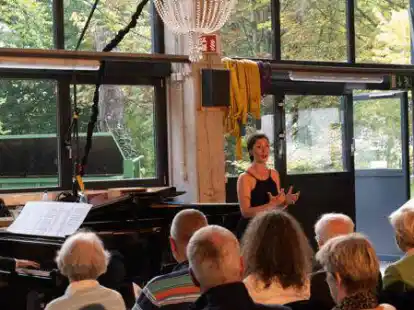 Konzert in der Tischlerwerkstatt: Sporanistin Elena Hars&aacute;nyi pr&auml;sentierte ein Programm, dass sich rund um den Komponisten Wagner drehte.