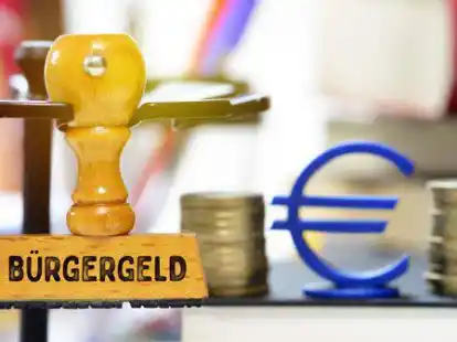 Vom 1. Januar 2023 an soll das neue B&uuml;rgergeld die bisherigen Hartz IV-Leistungen abl&ouml;sen. Das Bundeskabinett beschloss am Mittwoch, 14. September 2022, den Gesetzentwurf  von Bundessozialminister Hubertus Heil (SPD) zur Reform der sozialen Grundsicherung. (Fotomontage)