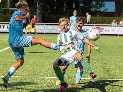 Vermeidbare Niederlage: Vor einer Woche unterlag der VfL Oldenburg (Mitte: Tim Jan&szlig;en) dem Spitzenreiter ULM Wolfsburg mit 2:3.