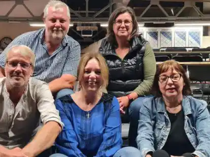 Zum Vorstand des Theaters Fatale geh&ouml;ren (von links) Axel de Grave, Helge Schellstede, Elke Willhaus, Birgit Gl&uuml;ckselig und Susanne Seedorf.