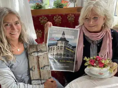 Laden ein: Gesch&auml;ftsf&uuml;hrerin und K&uuml;nstlerin Britta Wilde (links) freut sich zusammen mit der Ausstellerin Kersten Poloczeck, die auch als Verk&auml;uferin mithilft, aufs dreit&auml;gige Fest.