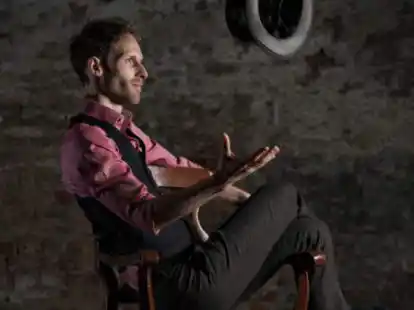 Der Mental-Magier Yann Yuro ist am 30. September in der Jahnhalle zu Gast.