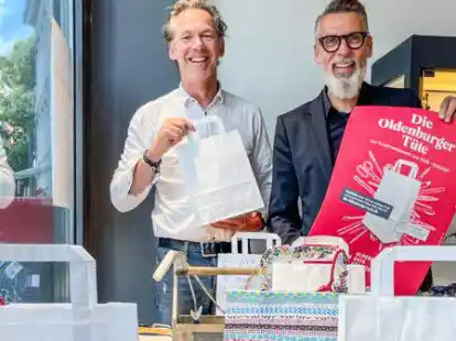 Rufen zur Teilnahme am Kreativ-Wettbewerb &bdquo;Oldenburger T&uuml;te&ldquo; auf: Matthias Glanz (li.) und Stefan Dieker.