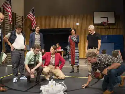 Ist bis November im Kleinen Haus des Staatstheaters zu sehen: &bdquo;Die Schlacht am Mackie Creek&ldquo; feiert am Wochenende Premiere.