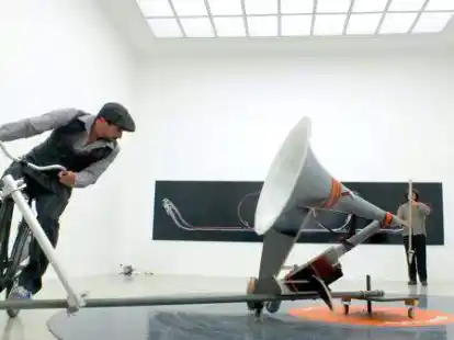 F&uuml;r die am kommenden Sonntag um 11 Uhr stattfindende Komposition &bdquo;Eine Brise, fl&uuml;chtige Aktion f&uuml;r 111 Radfahrer&ldquo;  werden noch 111 fahrradbegeisterte Wilhelmshavener:innen gesucht.