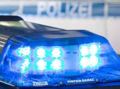In der Nacht &uuml;berpr&uuml;fte die Bremer Polizei 40 Personen, die T&auml;ter waren nicht dabei.