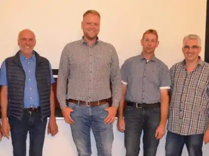 Der  neue Vorstand mit  Rainer M&ouml;nnich, Peter Cornelius, Heiko Haschen, Dirk Hanken, Malte L&uuml;bben, Douwe Witbaard.