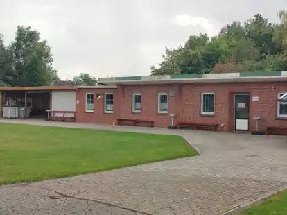 2021 erst durch Eigenleistung von Vereinsmitgliedern renoviert worden: das Sportheim in Manslagt, in dem nun die Gasheizung kaputt ging.