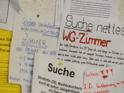 Die Suche nach einem WG-Zimmer ist zum Semesterstart immer schwierig. Dieses Jahr kommt hinzu, dass es immer weniger WG-Zimmer auf dem Markt gibt.