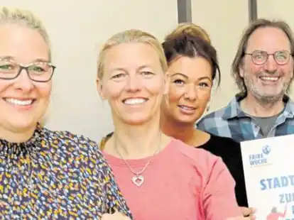 Fiebern den Aktionstagen entgegen (v. li.): Vanessa Becker (Stadt), Berit M&uuml;ller (Jade Hochschule), Christiane Guhl (Wirtschaftsf&ouml;rderungsgesellschaft) und Christoph Gan&szlig; (City-Interessen-Verein).