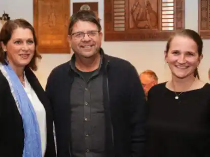 Das neue Vorstandstrio mit Ines Ferken-Haase, Wilfried M&uuml;ller und Bettina Allmers (von links)