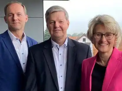 Legten den Versammlungsteilnehmern ein gutes Gesch&auml;ftsergebnis 2021 vor (von links): Hans Conze-Wichmann, Gerd Borchardt und Christiane Th&uuml;rlings