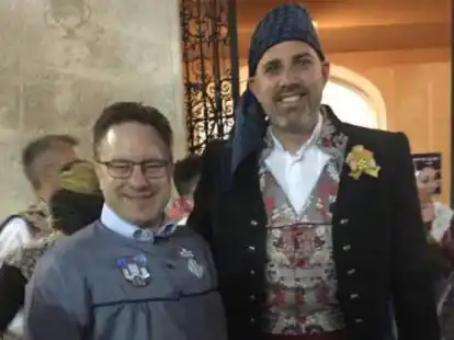 Die beiden B&uuml;rgermeister Jan Edo Albers und Jordi Mayor haben mit den Planungen zur Feier der 25-j&auml;hrigen St&auml;dtefreundschaft begonnen.