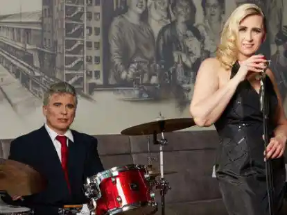 Sie treten zusammen mit Andy Mokrus auf: Lutz Schwetmann und Ilona Thor